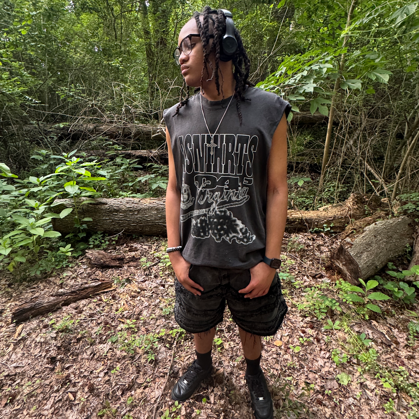 "VIRGINIA" SLEEVELESS T-SHIRT